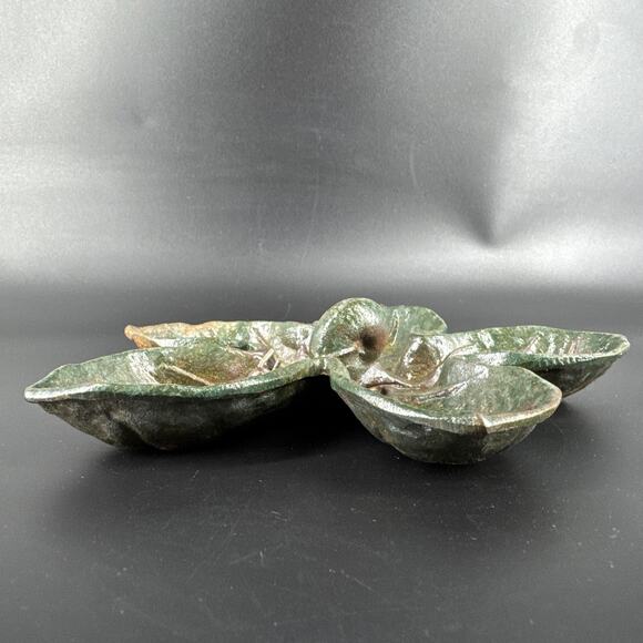 Vintage Cast Iron Leaf With Snail Rustic Primitive Garden Decor Ashtray Dish - Picture 2 of 14